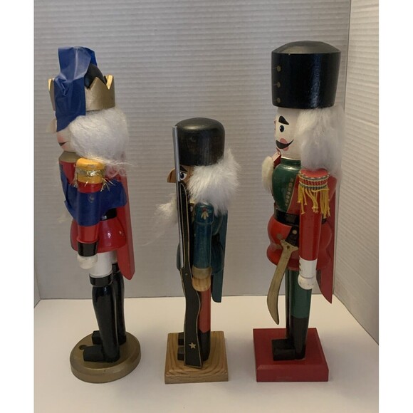 Christmas Ornament Nutcracker Set Of 3 damage parts only - Picture 2 of 16